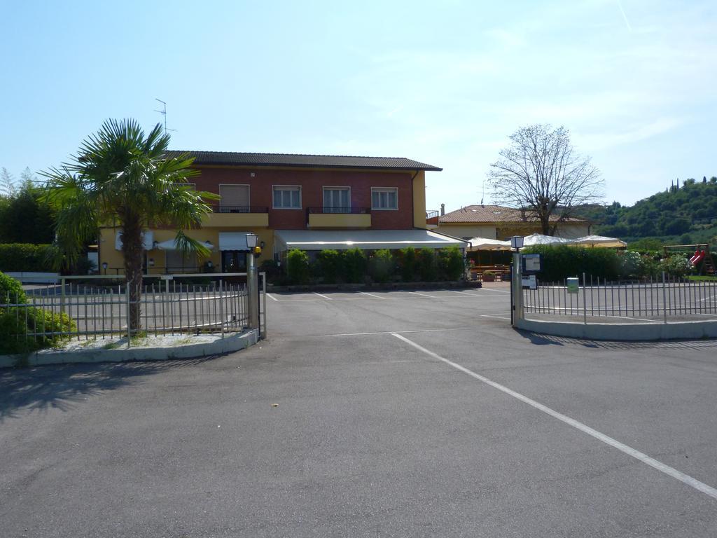 Hotel Le Colline del Garda Bussolengo Esterno foto